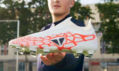 create custom soccer cleats.